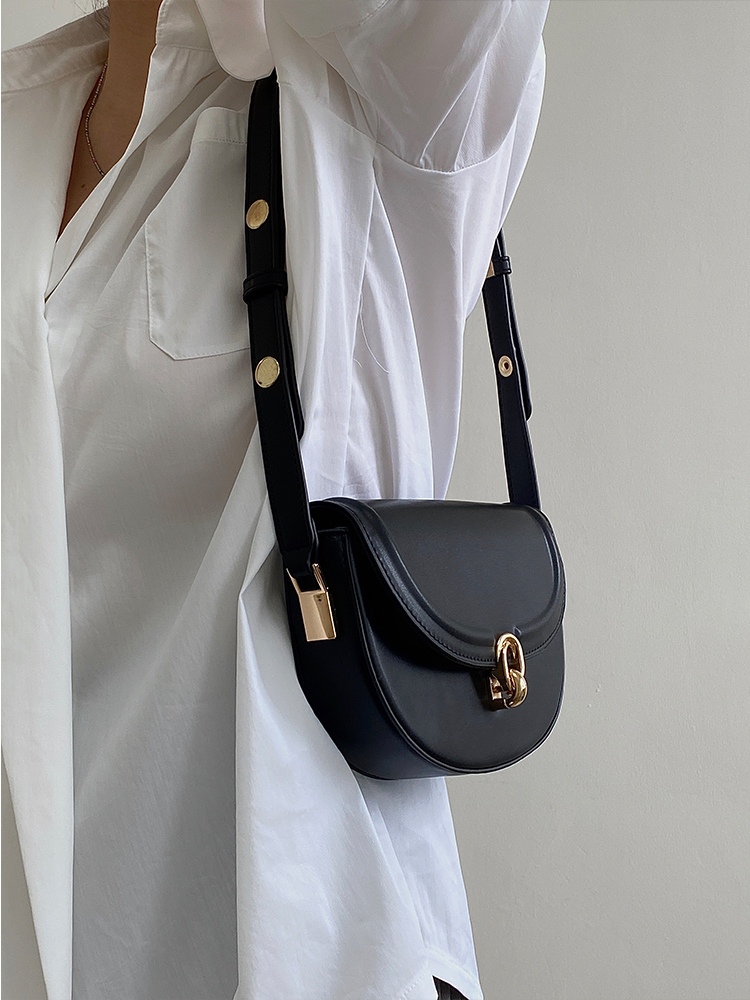 Spring Summer Women's Retro Underarm Crossbody Bag - Small Saddle Bag for 2025 Fashion