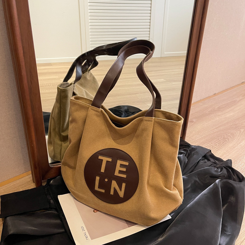 Stylish Large Capacity Canvas Commuter Bag for Women - Artistic Casual Shoulder Bag for Autumn Winter 2025, Versatile Everyday Use