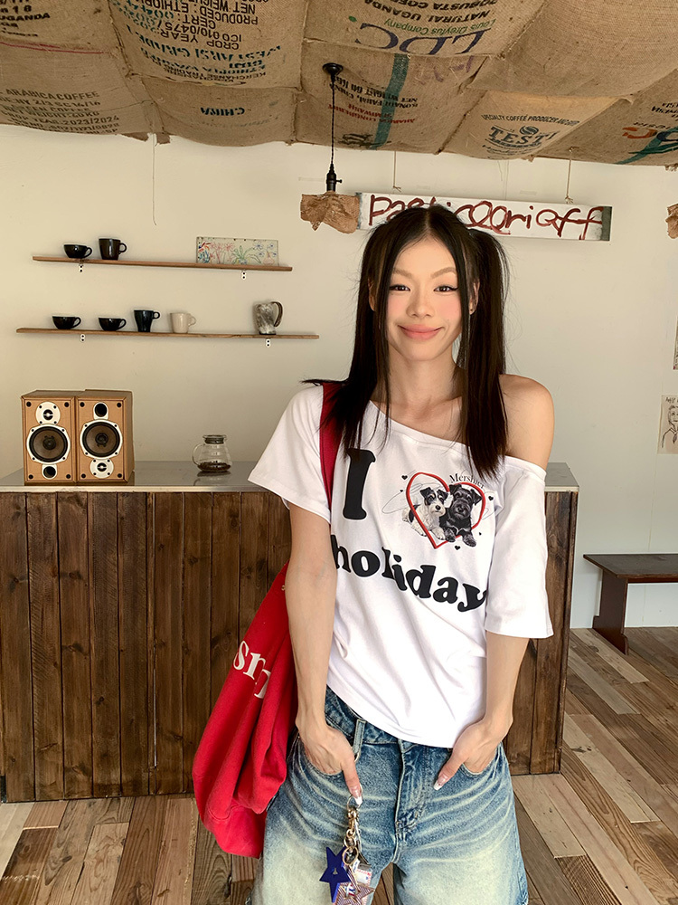 Summer Off-Shoulder Dog Print T-Shirt for Women - Slim Fit American Letter Short Sleeve Top, Casual Fashion