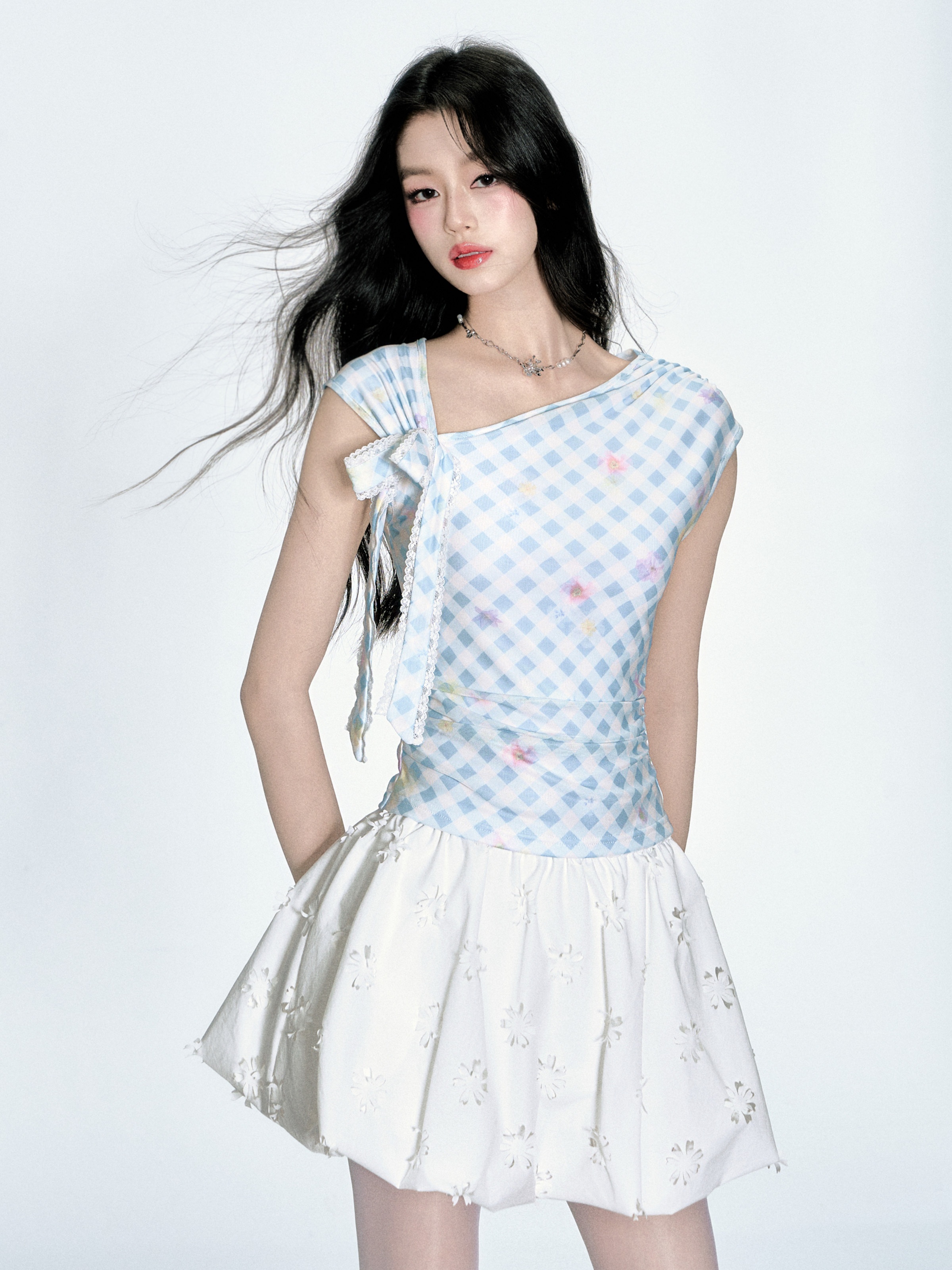 Summer Special Blue and White Plaid Asymmetrical Short Sleeve T-Shirt Slim Fit Top - Trendy Casual Style for Effortless Looks