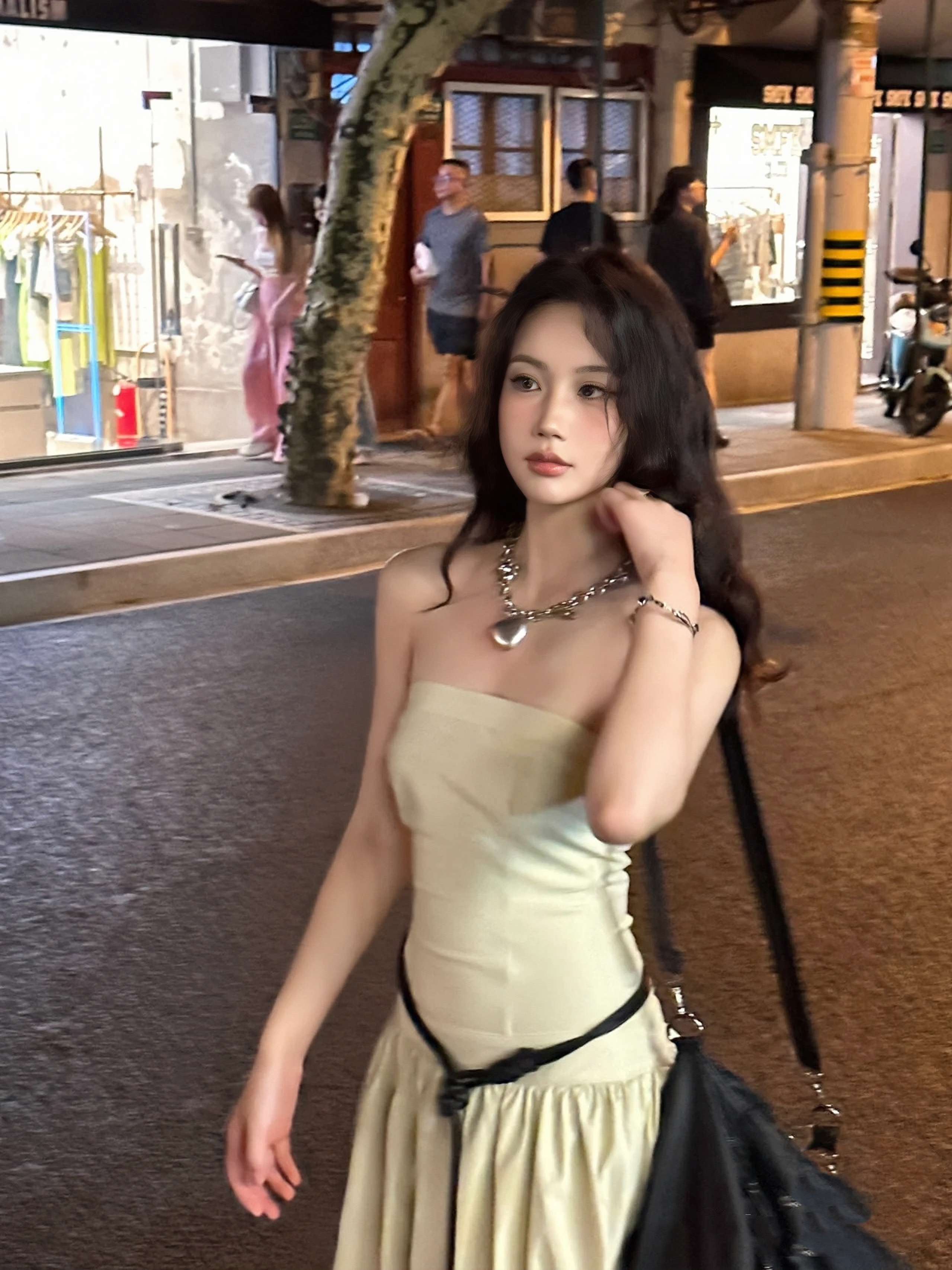 Summer Vintage Nylon Strapless Dress for Women - High-End French Style, Elegant and Chic for a Perfect Summer Look