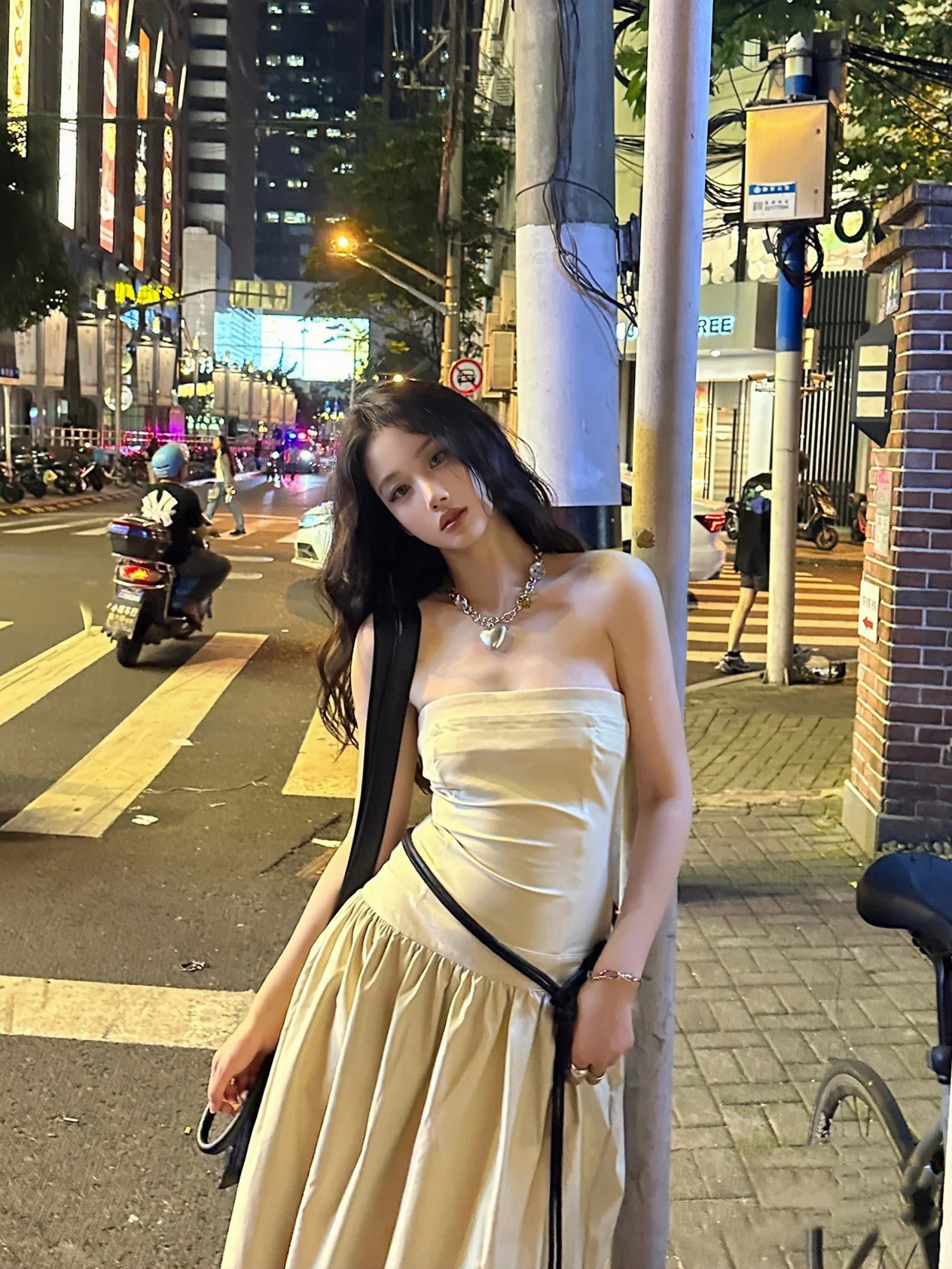 Summer Vintage Nylon Strapless Dress for Women - High-End French Style, Elegant and Chic for a Perfect Summer Look