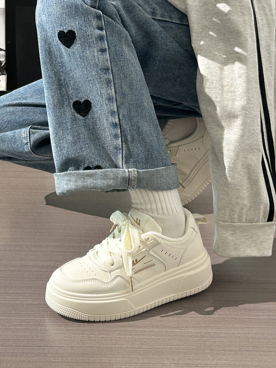 Thick-Soled White Mesh Shoes for Women - Summer 2025 New Style, Breathable, Height-Increasing, Versatile Big Toe Design