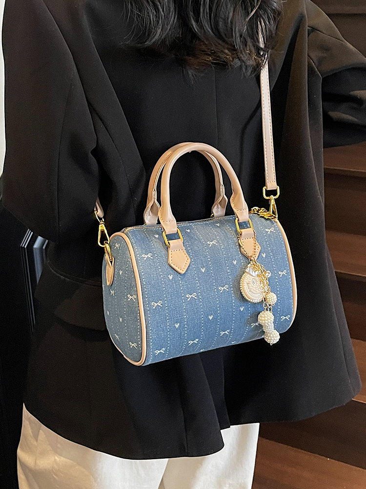 Trendy 2025 Summer Boston Bag - Casual Shoulder Bag with Bow Print, Small Design, Perfect for Y2K and Korean Style Fashion