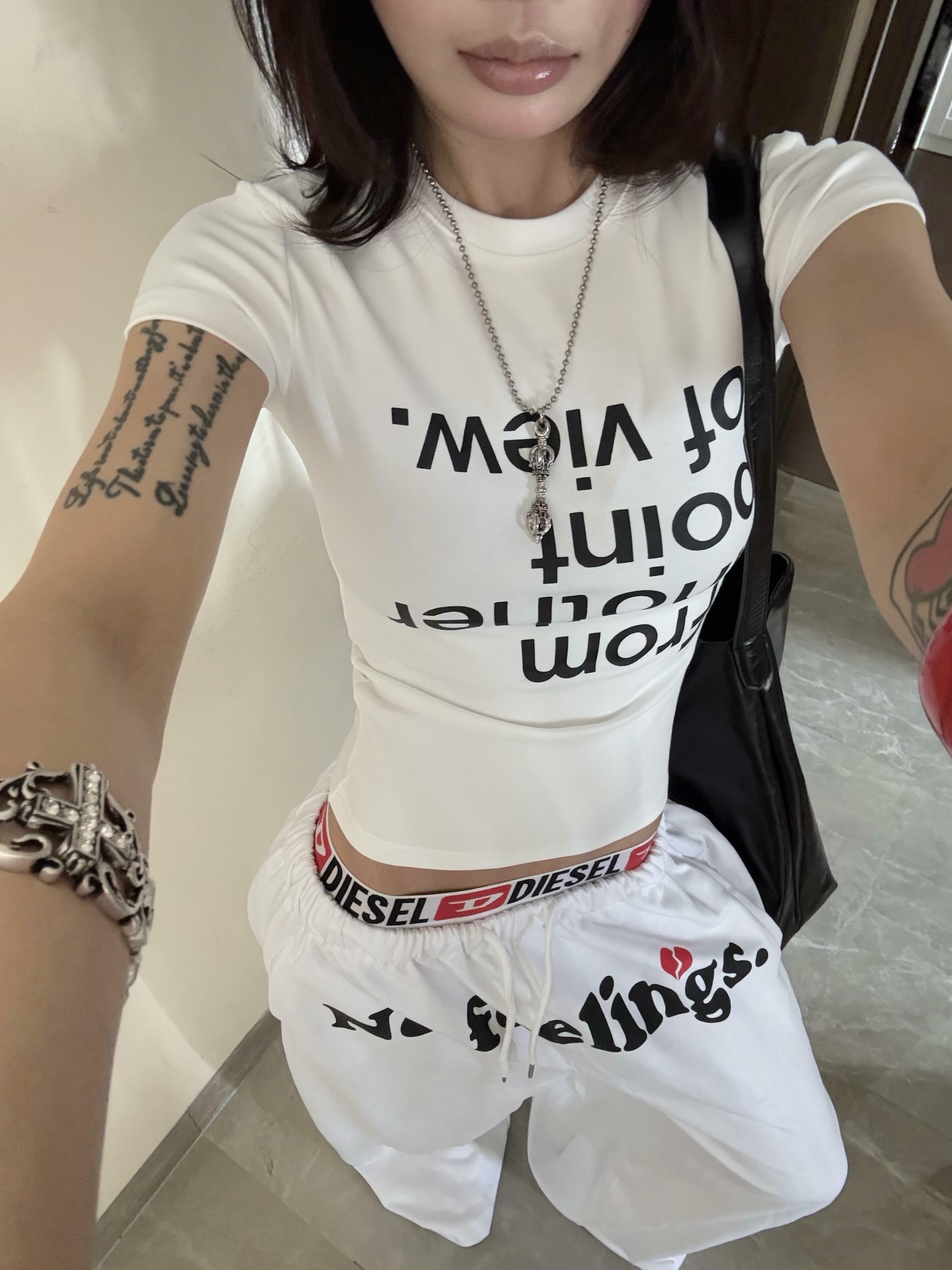 Trendy American Style Letter Print White T-Shirt for Women - Slim Fit Short Sleeve Top for Summer 2025 Fashion