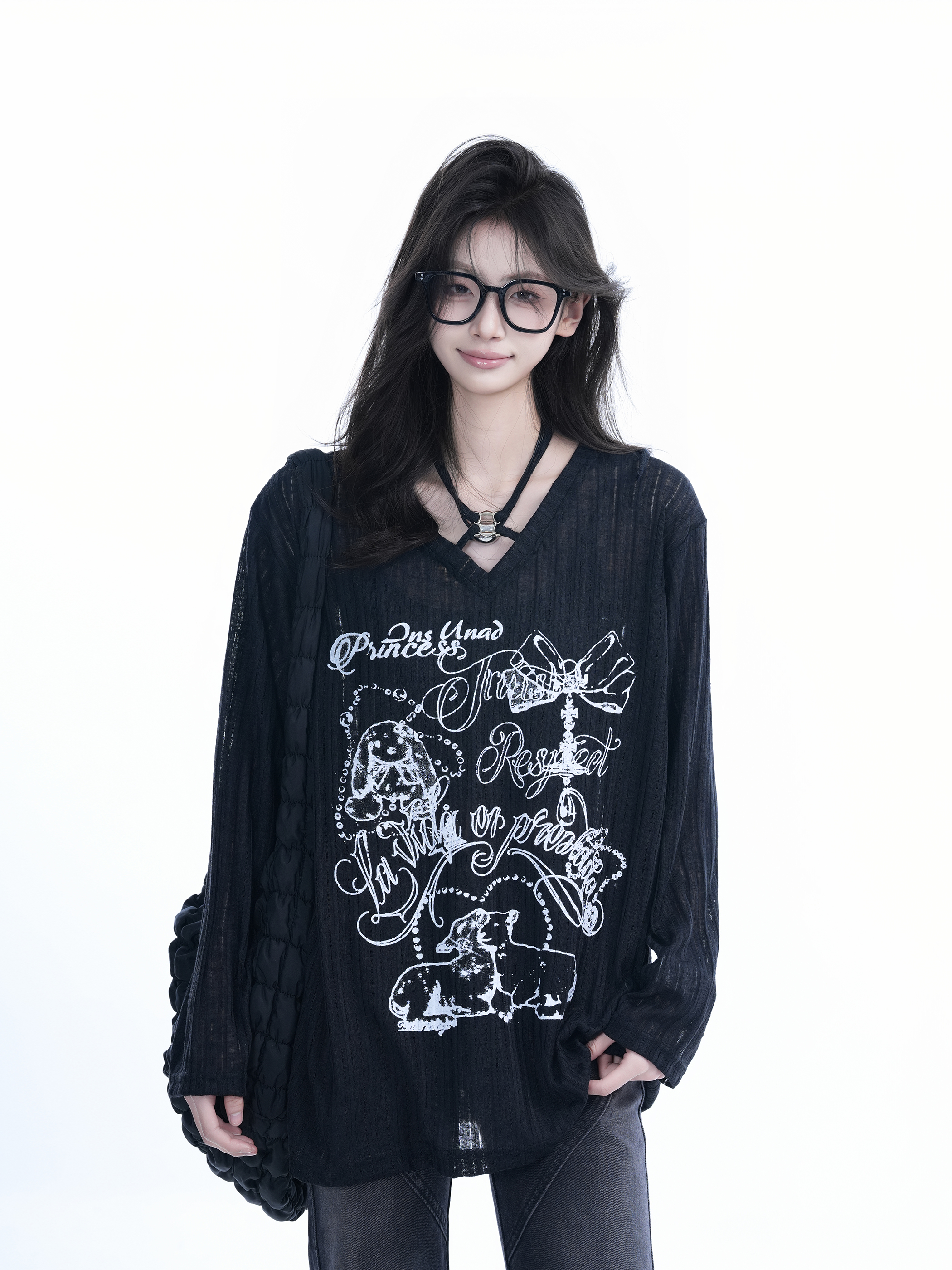 Trendy Black Long Sleeve Graffiti Neck-Covering Sunscreen Shirt for Women - Sweet Cool Spicy Girl Style
