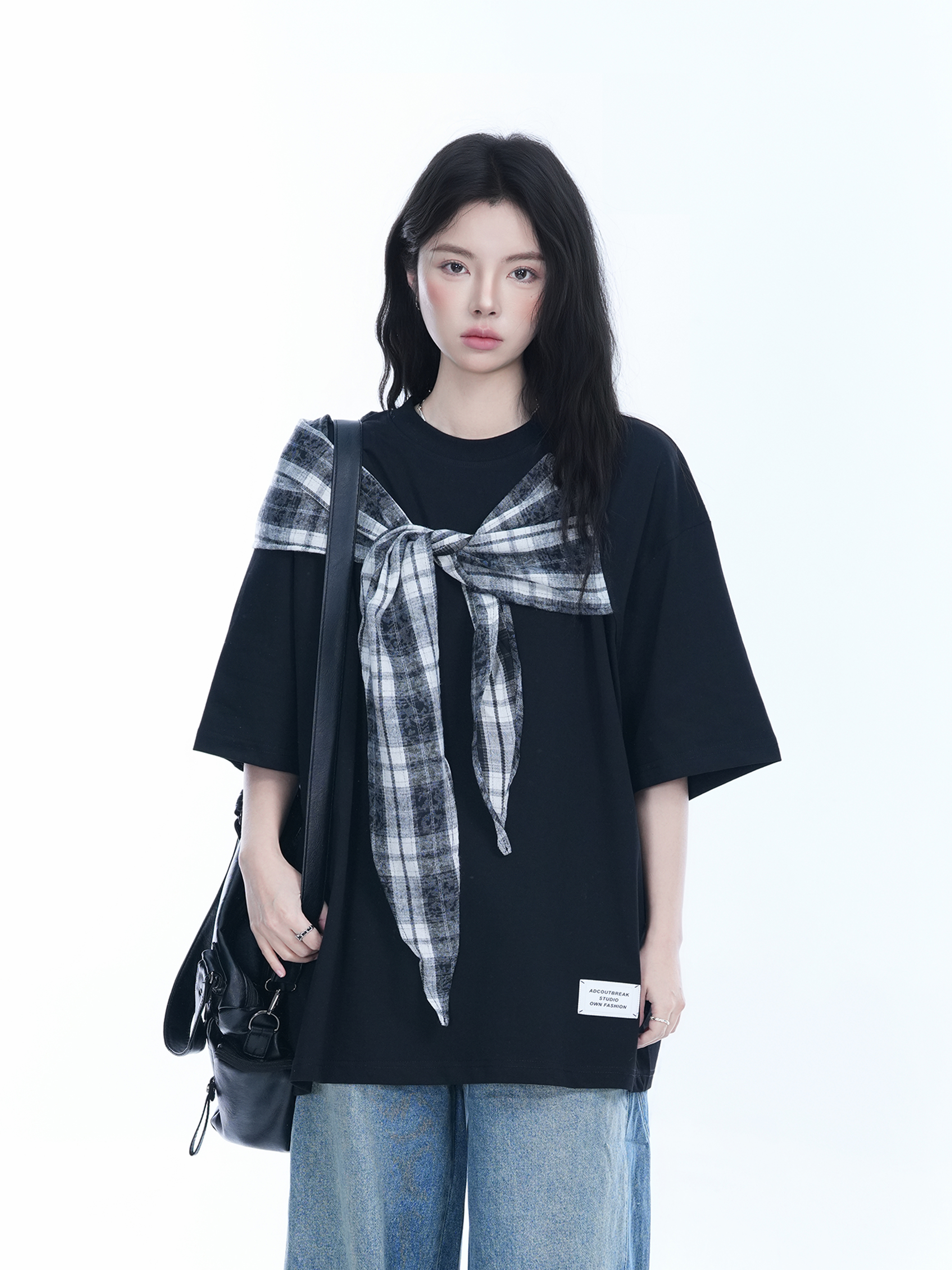 Trendy Black Short Sleeve T-shirt for Women with Butterfly Knot Spliced Design - American Style Loose Fit Top