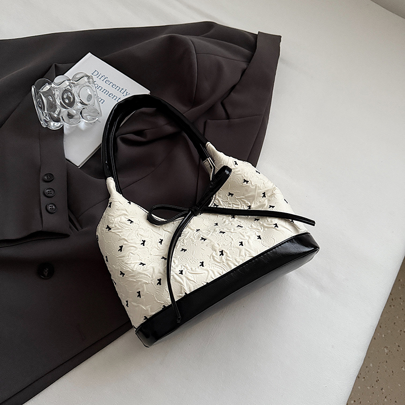Trendy Bowknot Tote Bucket Bag for Women - High-End Versatile Shoulder Bag Style 2025