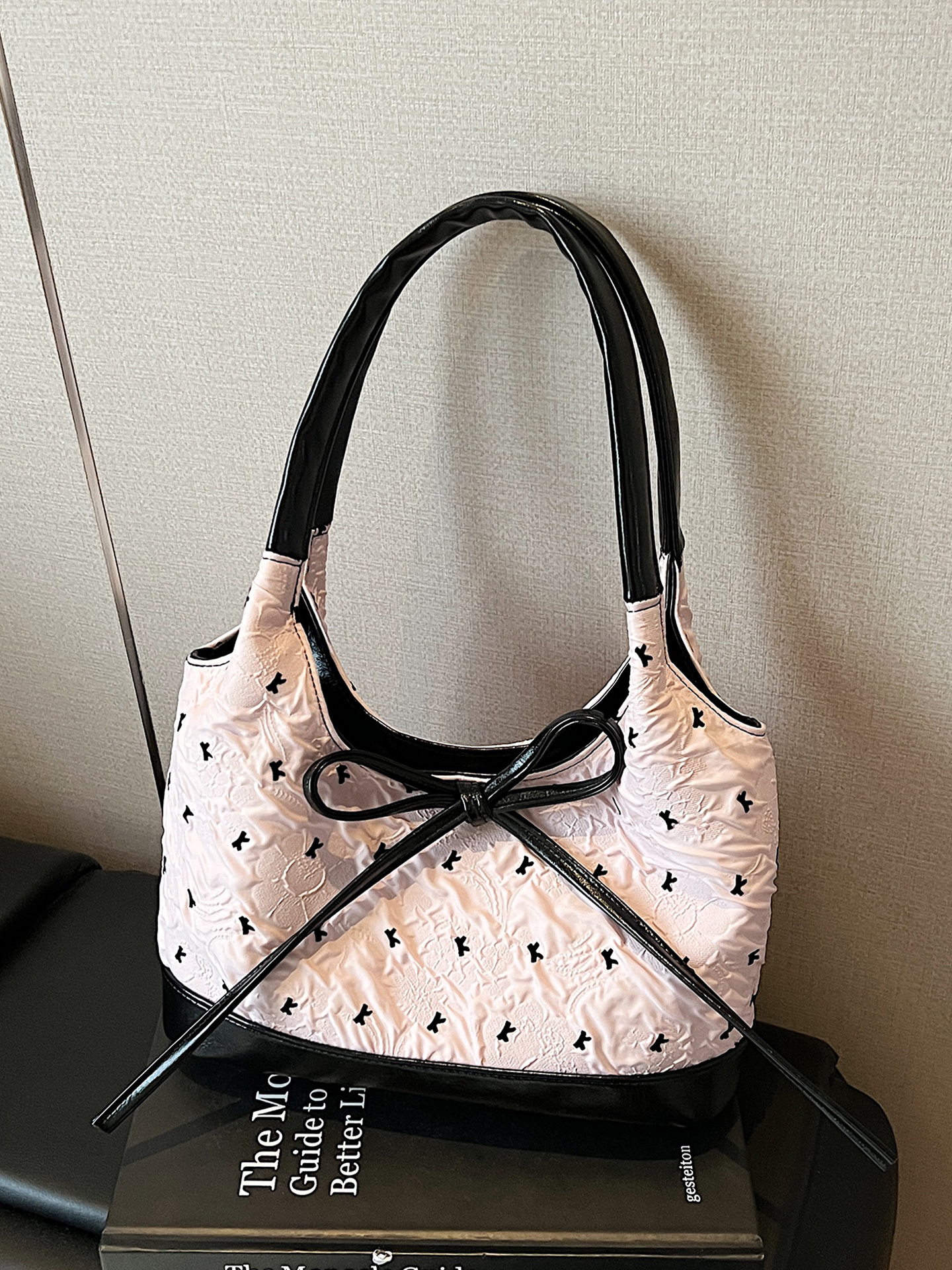 Trendy Bowknot Tote Bucket Bag for Women - High-End Versatile Shoulder Bag Style 2025