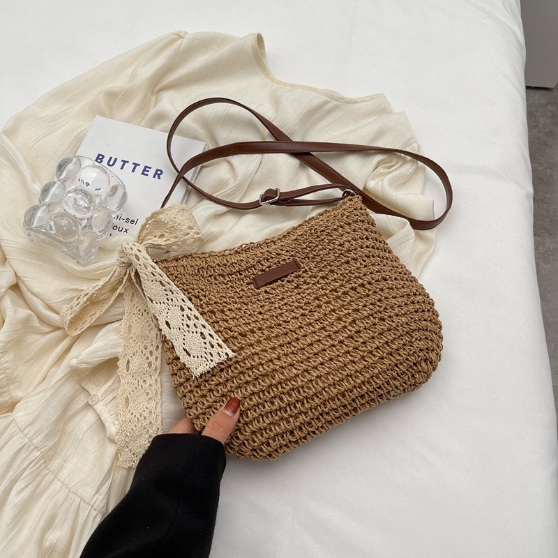 Trendy French-Style Woven Straw Crossbody Bag for Women - Versatile Bohemian Beach Bag for Autumn 2025