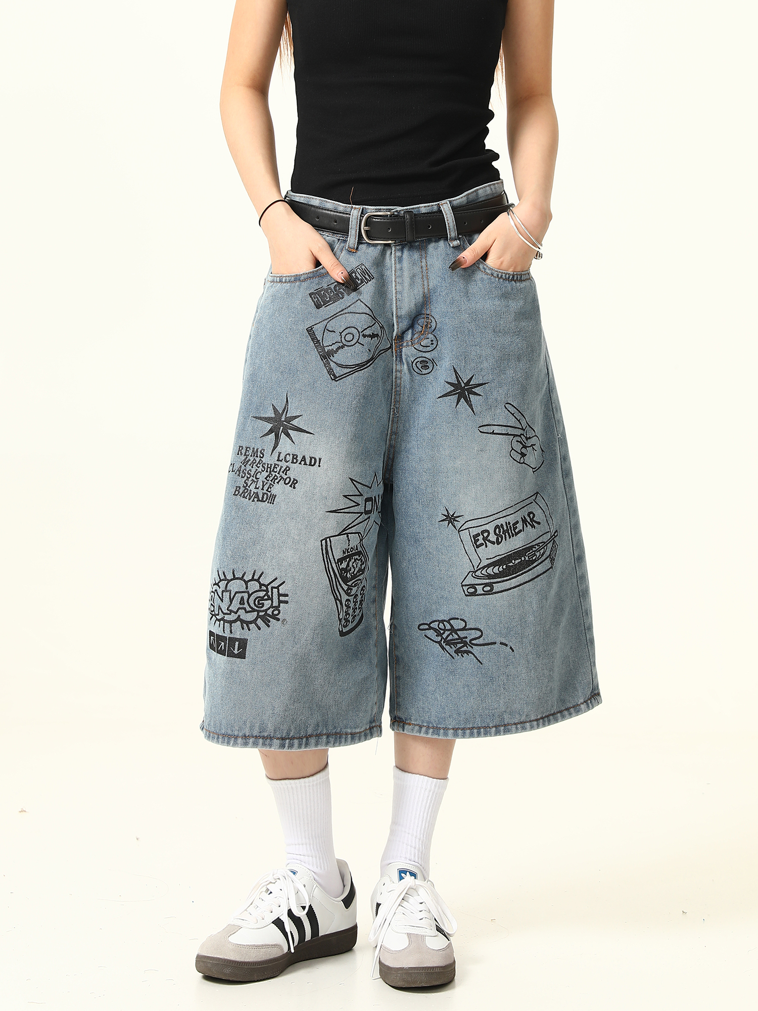 Trendy Graffiti Letter Denim Shorts for Men and Women - Loose Fit, American Retro Style, Streetwear Inspired, Casual Summer Pants