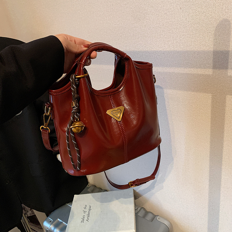 Trendy Korean Oil Wax Leather Small Square Shoulder Bag for Women - Versatile 2025 High-End Fashion Accessory