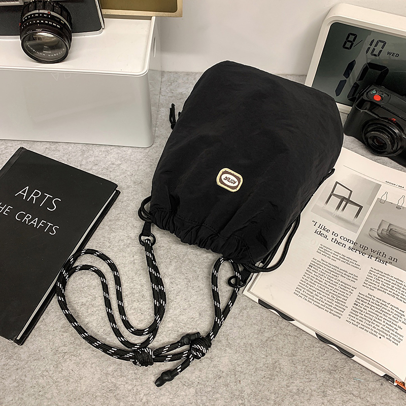 Trendy Korean Style Large Capacity Nylon Crossbody Bucket Bag for Women - Summer 2025 Niche Design