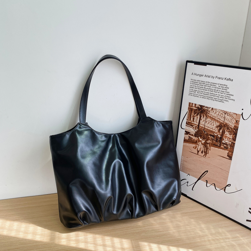 Trendy Korean-Style Silver Tote Bag for Women - Large Capacity Shoulder Bag for Class and Commuting, Perfect for 2025