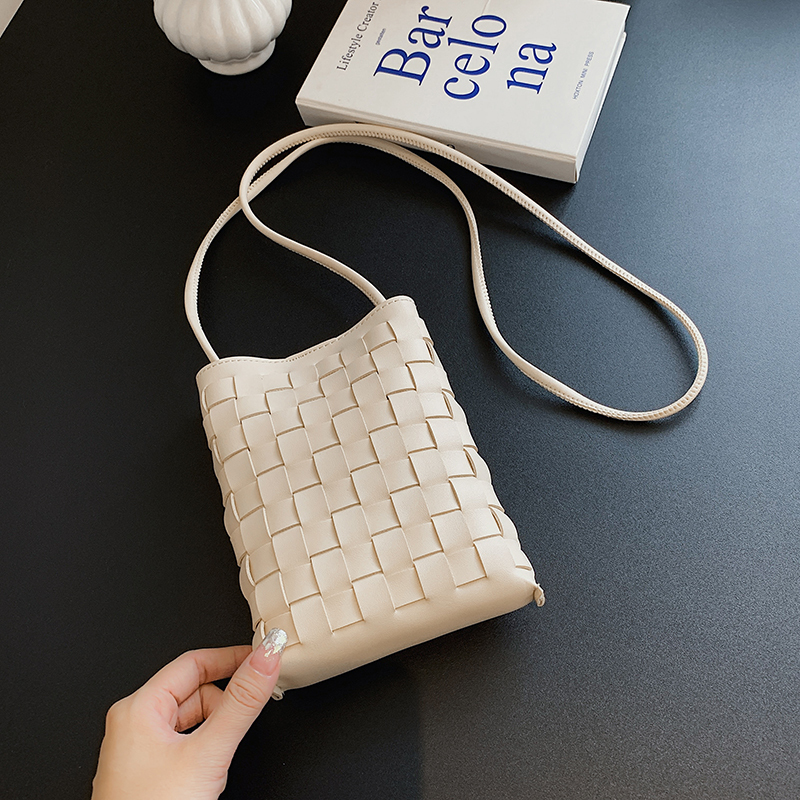 Trendy Minimalist Woven Crossbody Bag for Women, Casual Single Shoulder Phone Bag, High-Capacity 2025 Style