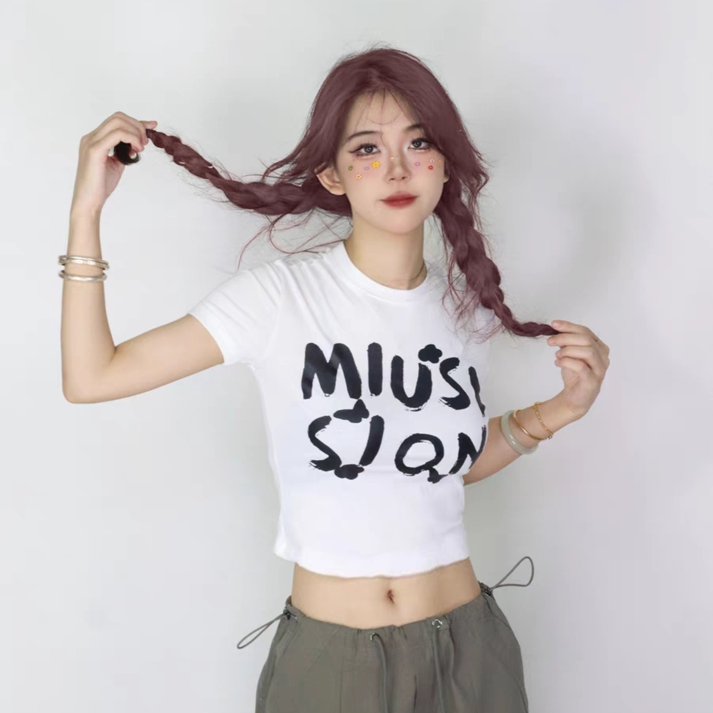 Trendy Off-Shoulder Crop Top for Women, Slim-Fit Jazz Style, Summer Body-Hugging Fashion, 90s Inspired