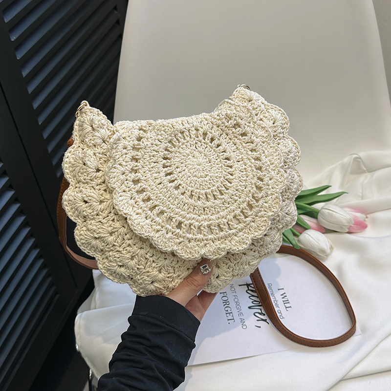 Trendy Summer Woven Shoulder Bag for Women - Casual Knitted Saddle Bag, Versatile Fashion Accessory 2025