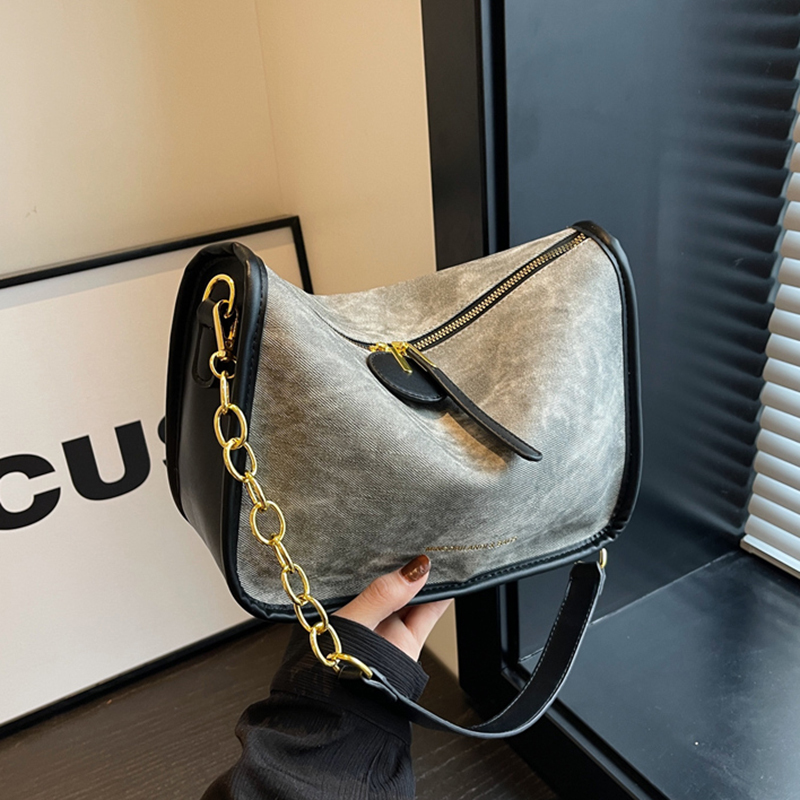 Trendy Women's Backpack 2025 - High-End Versatile Travel Bag for Commuters, Fashion-Forward Design