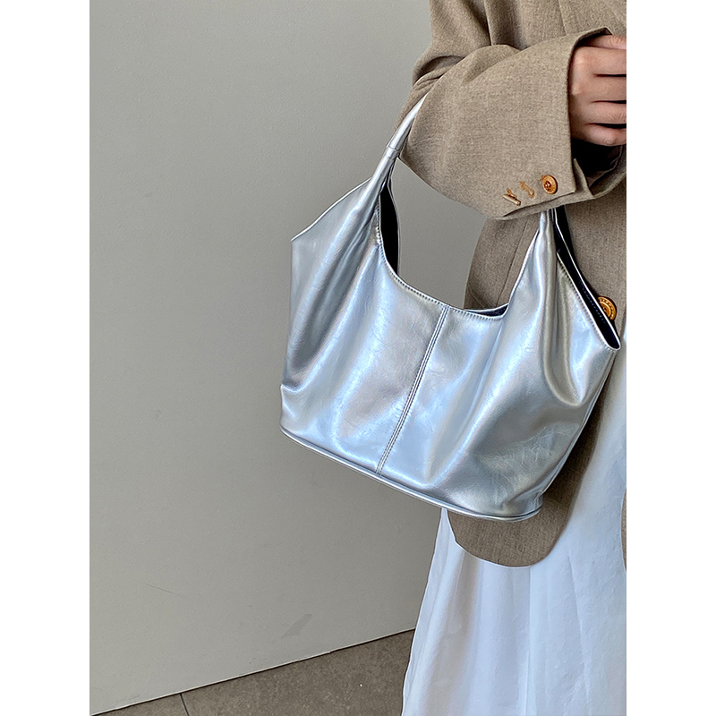 Trendy Women's Tote Bag 2025 - Large Capacity Underarm Shoulder Bag with Versatile Niche Design - Fashionable and Cool