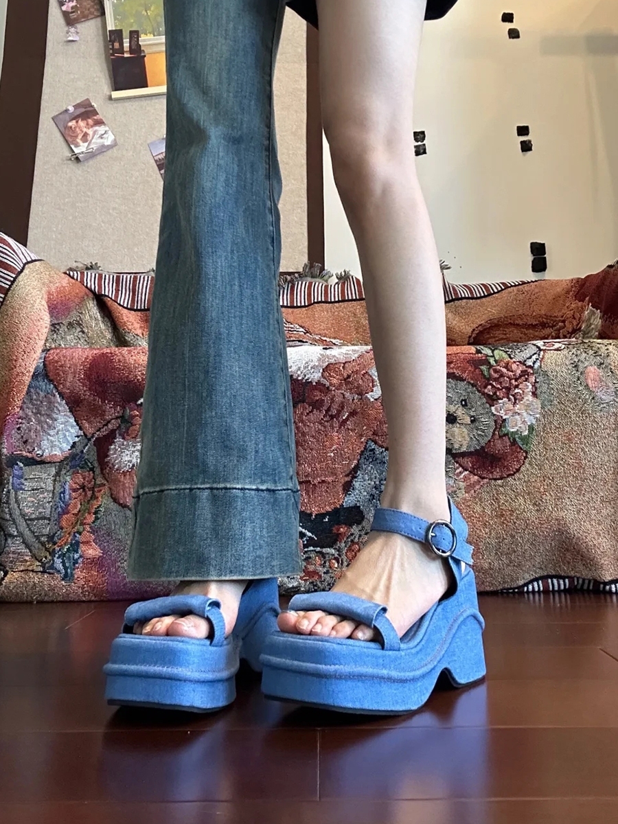 Ultra-Thick Platform Denim Sandals with One-Strap Buckle, Open-Toe Wedge for Petite Women, Roman Beach Style