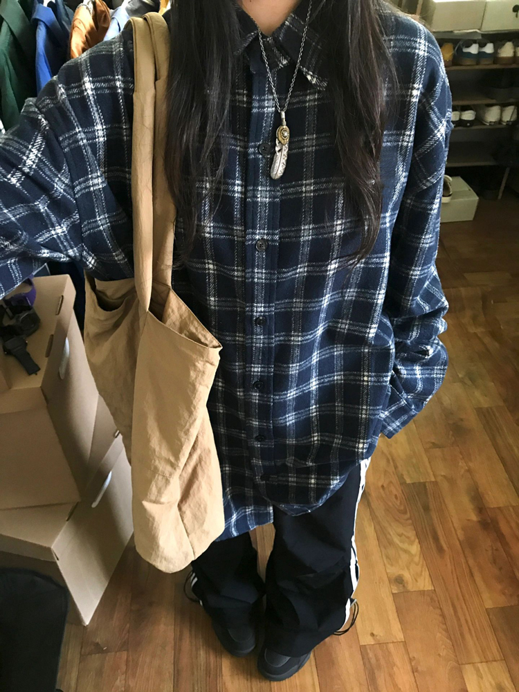 Unisex American Vintage Plaid Shirt - Chic Hong Kong Style Long Sleeve Coat for Spring - Trendy Couples Wool Shirt