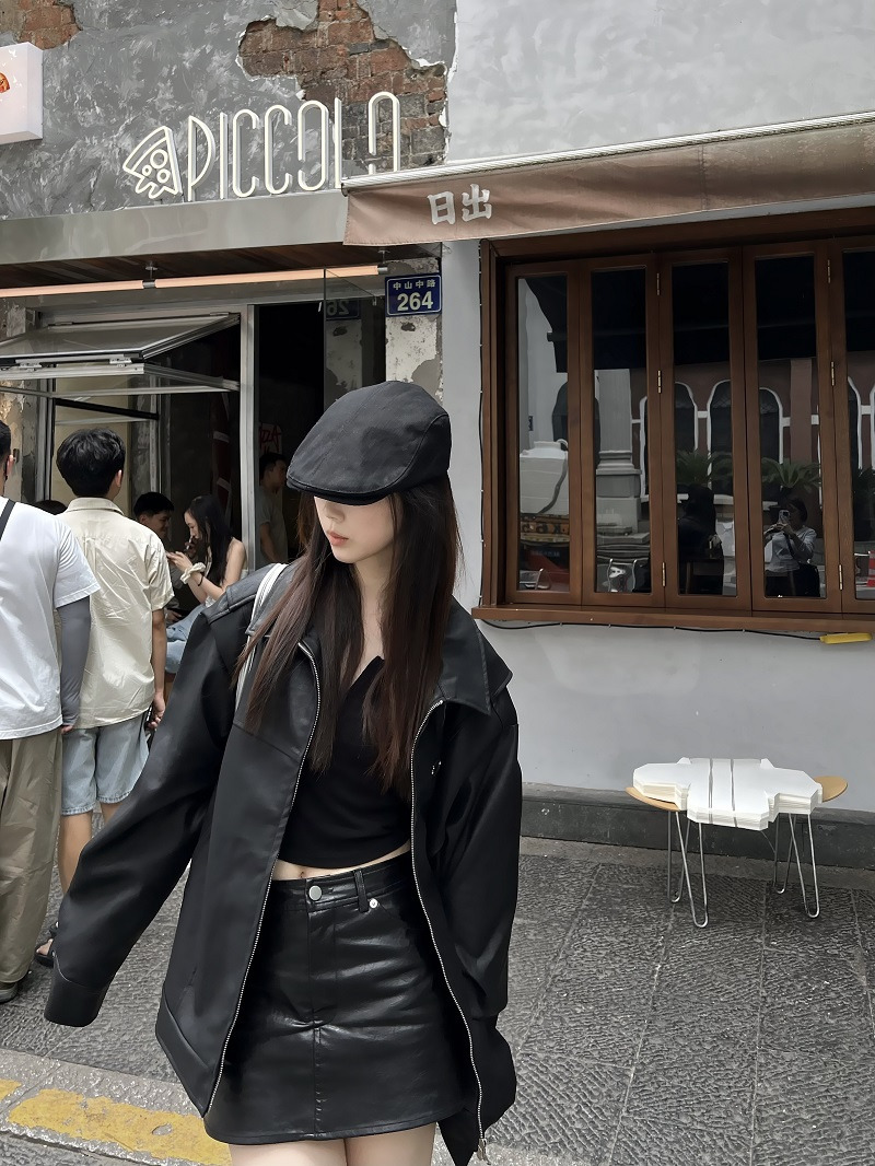Unisex Oversized Relaxed Fit Black Leather Motorcycle Jacket - Vintage American Style