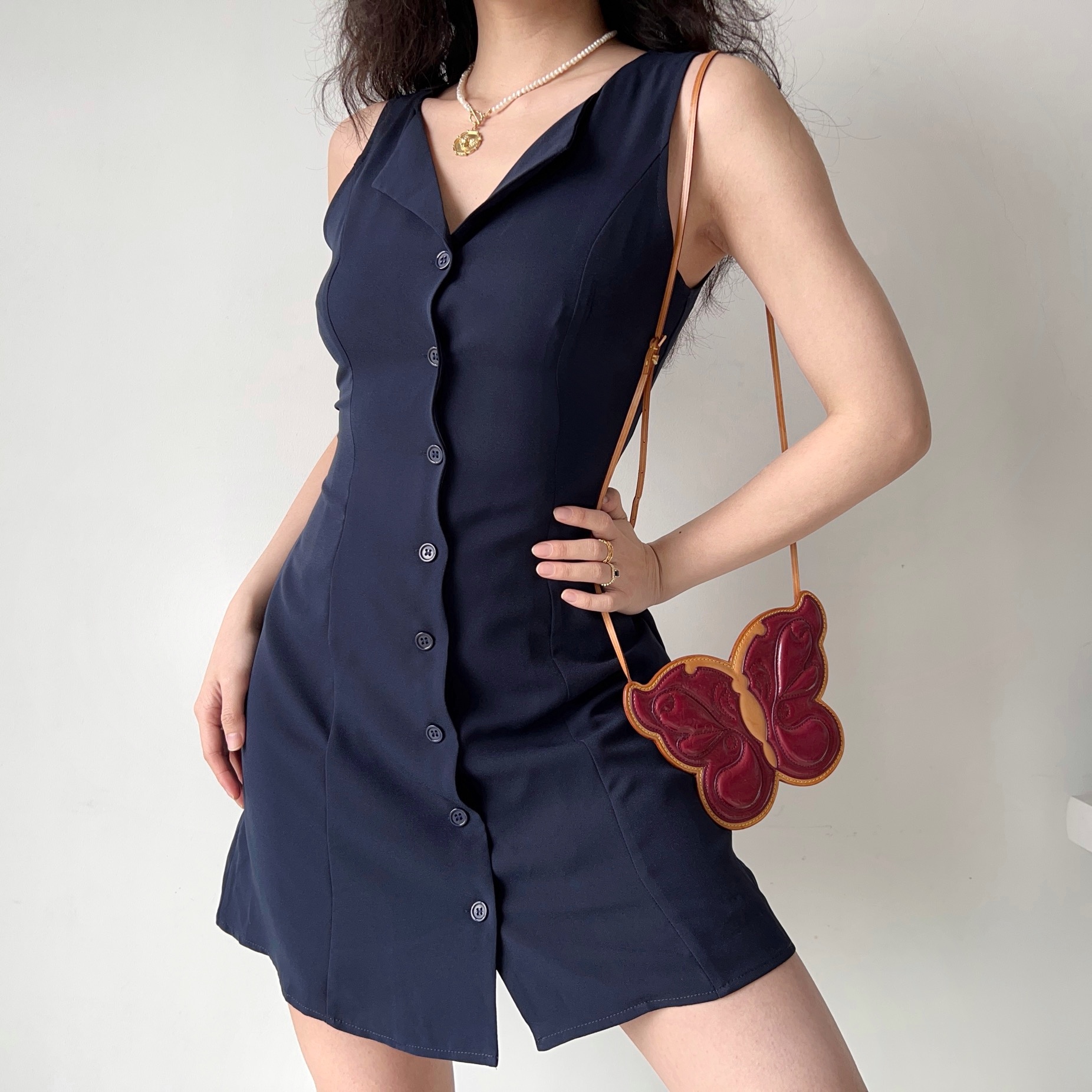 V-Neck Sleeveless Dress for Women - Waist-Cinching Tie-Up A-Line Mini Dress in European American Style, Slimming Design