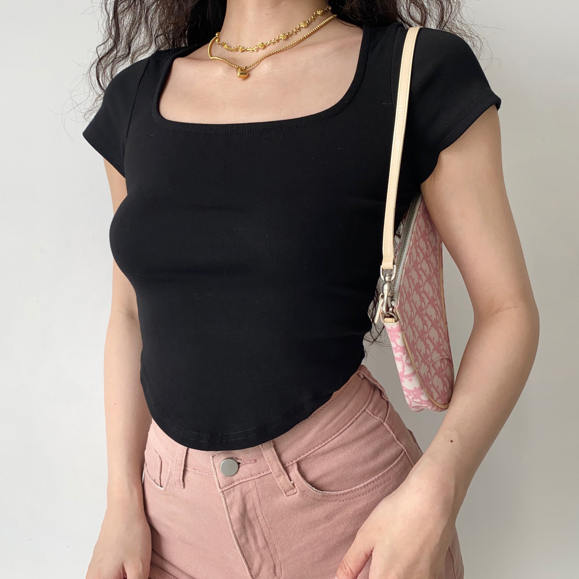 Versatile Basic Curved Hem Square Neck Fitted Short Sleeve T-Shirt for Women - Summer Casual Top, Perfect for Y2K Style