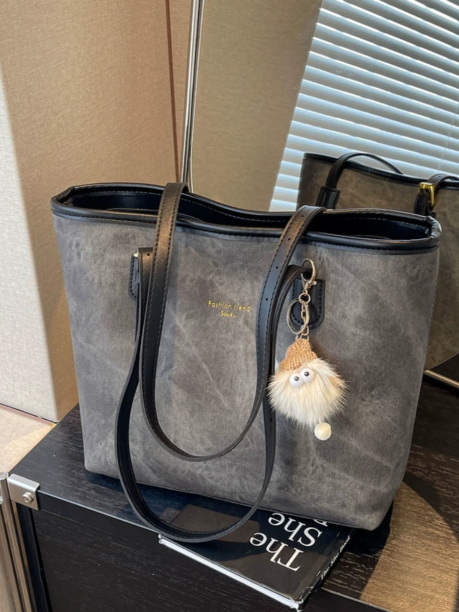 Versatile Single-Shoulder Tote Bag for Women, Large Capacity Commuter Bag, 2025 Spring/Summer Fashion, Stylish for Students