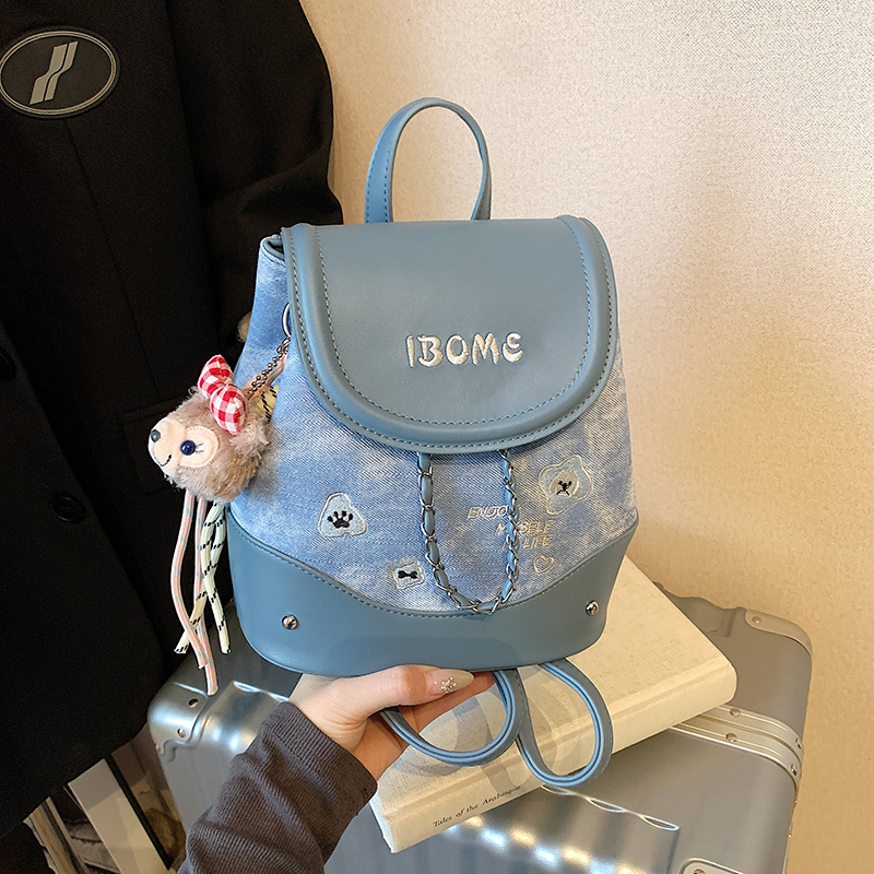 Versatile Women's Mini Backpack - Casual Travel Pack for Summer 2025, Trendy and Stylish Design