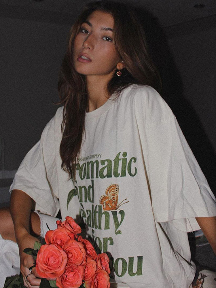 Vintage American Retro White Short Sleeve T-Shirt for Women, Oversized Loose Fit, 90s Inspired Casual Top