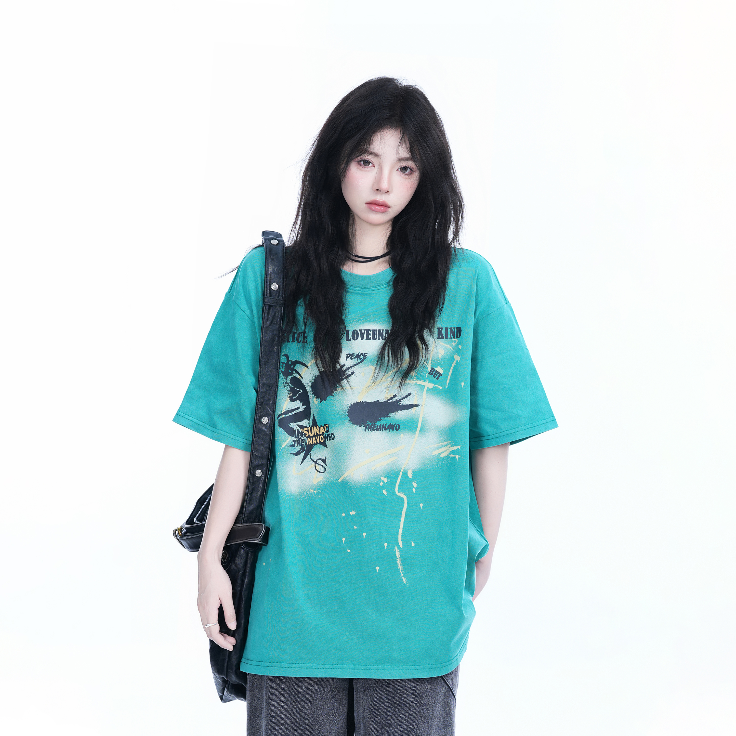 Vintage American-Style Oversized Short-Sleeve T-Shirt for Women - "Sit and Eat Until the Mountains Are Empty" - Trendy Loose Fit