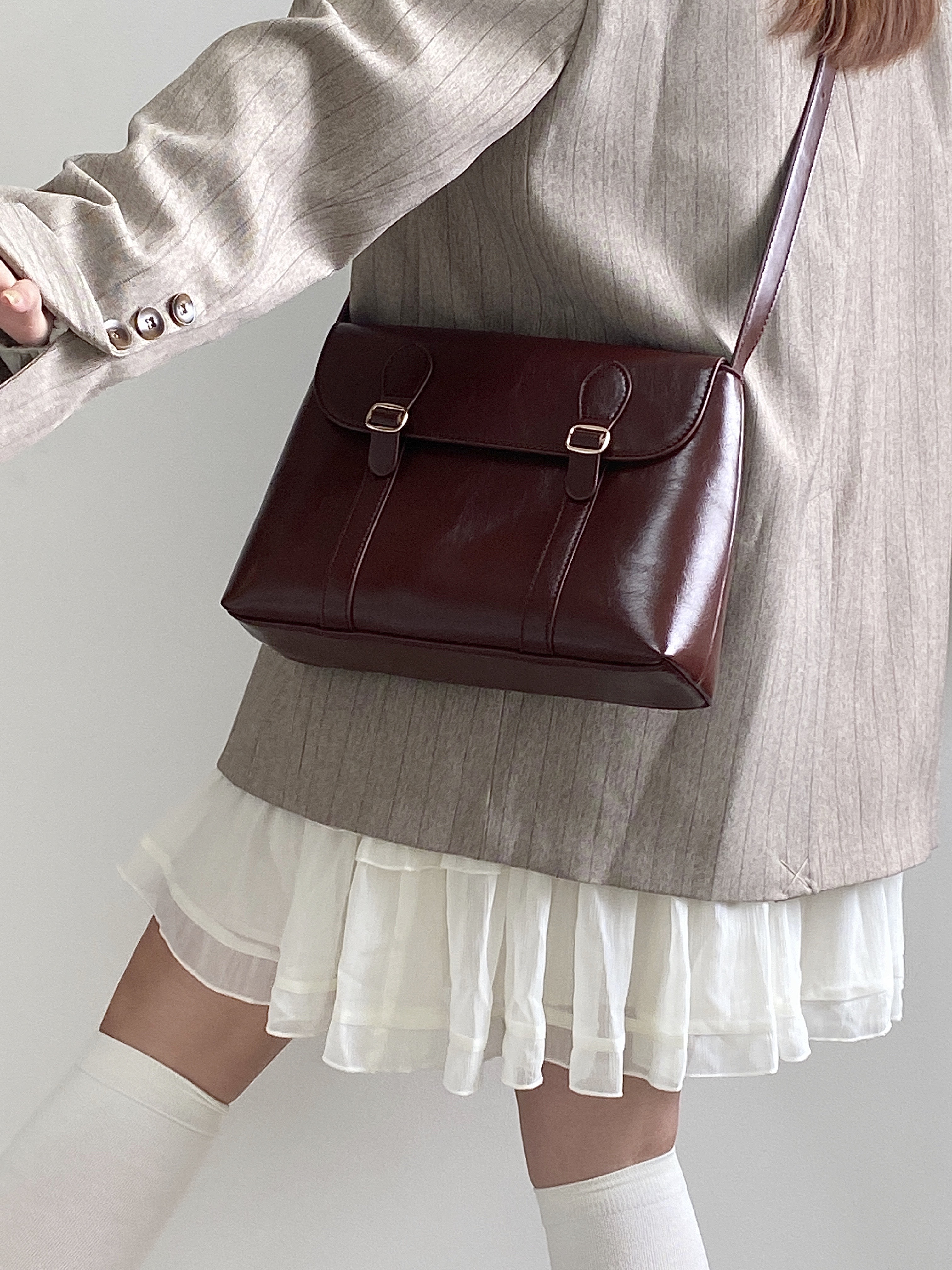 Vintage Burgundy Women's Messenger Tote Bag - High-End Shoulder Crossbody Bag in Hong Kong Style
