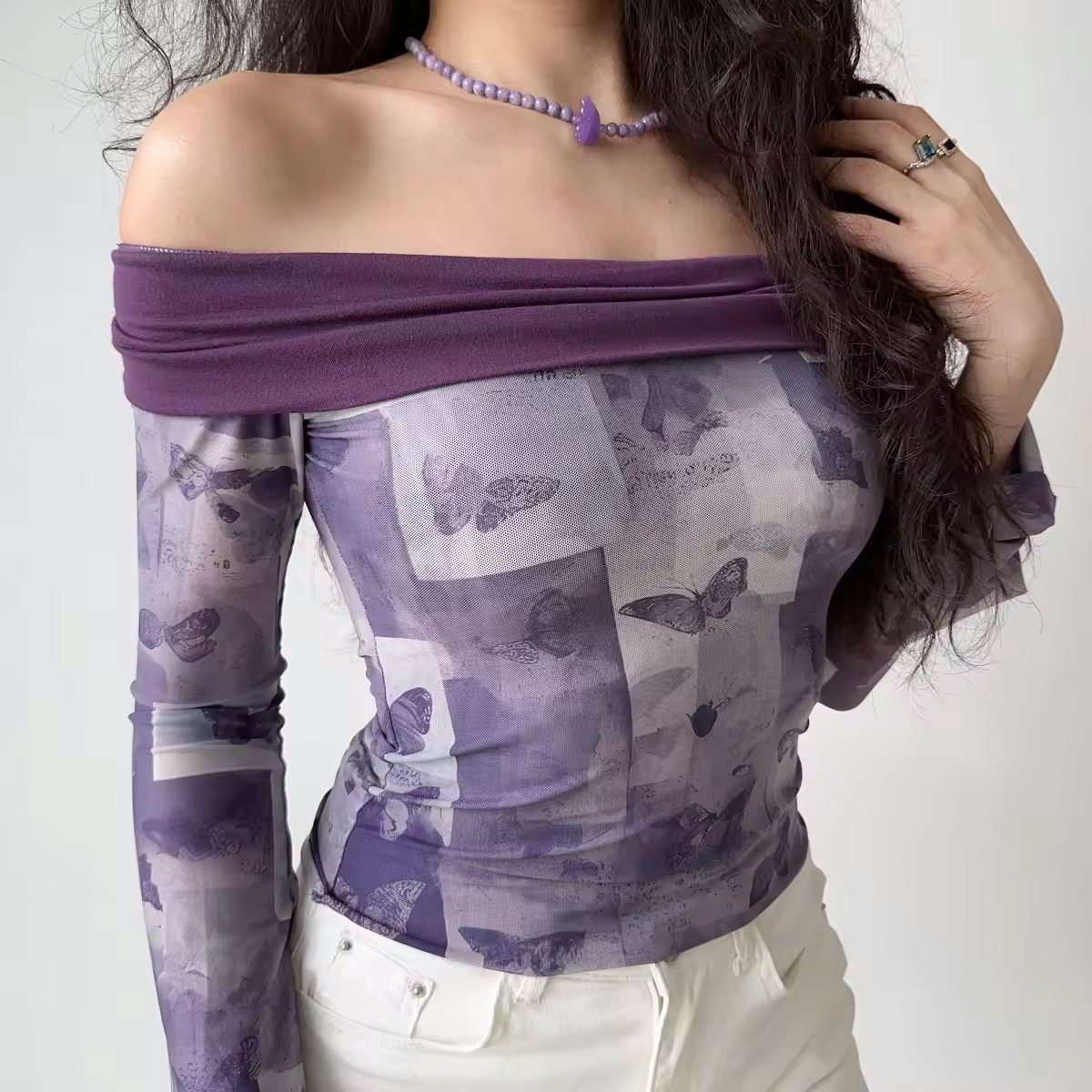 Vintage Butterfly Print One-Shoulder T-Shirt for Women - Slim Fit Flared Long Sleeve Top, Y2K Inspired Fashion