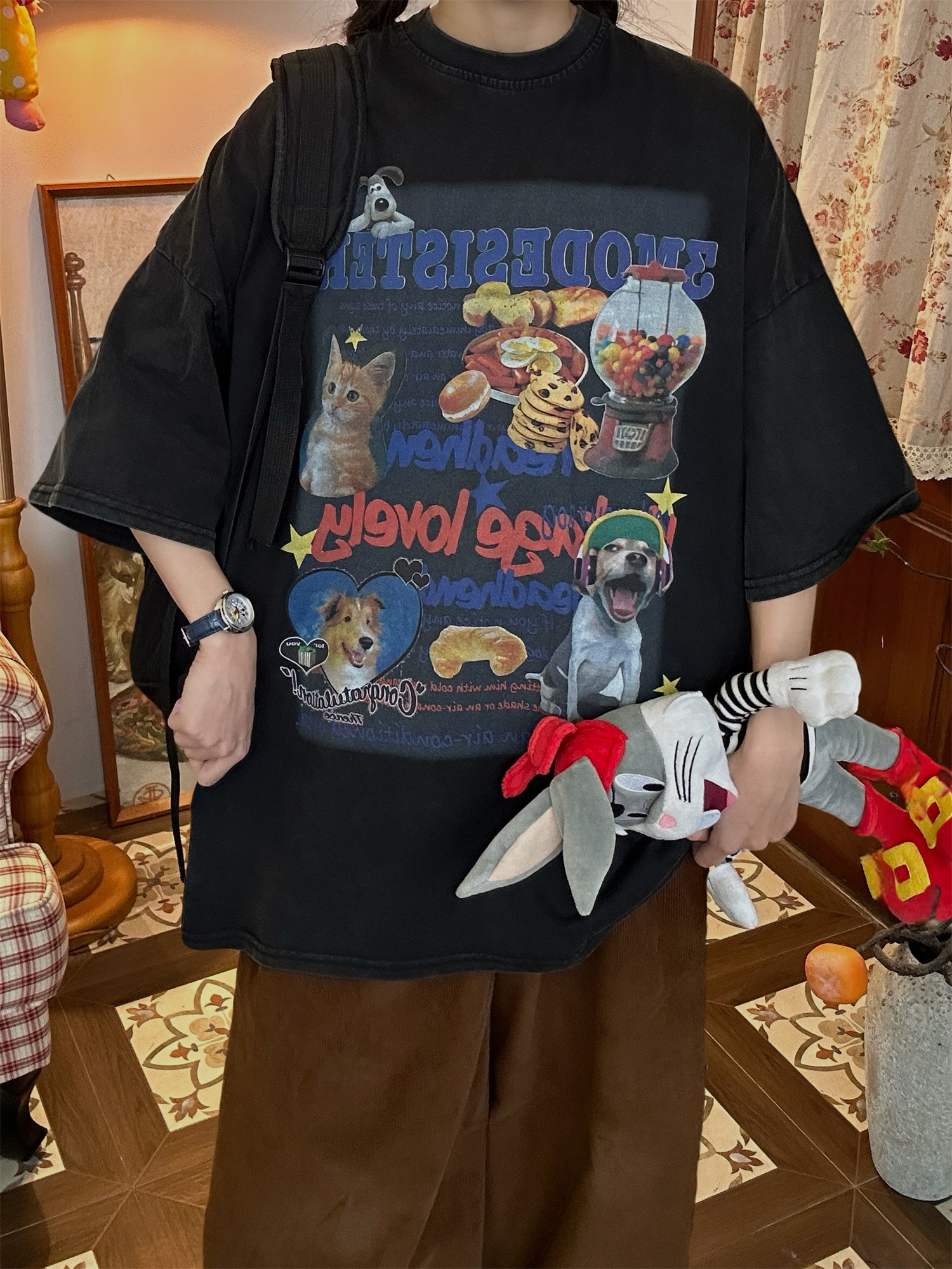 Vintage Cartoon Cat and Dog Print Half Sleeve T-Shirt for Women, Washed Distressed Loose Style, 90s Inspired Casual Top