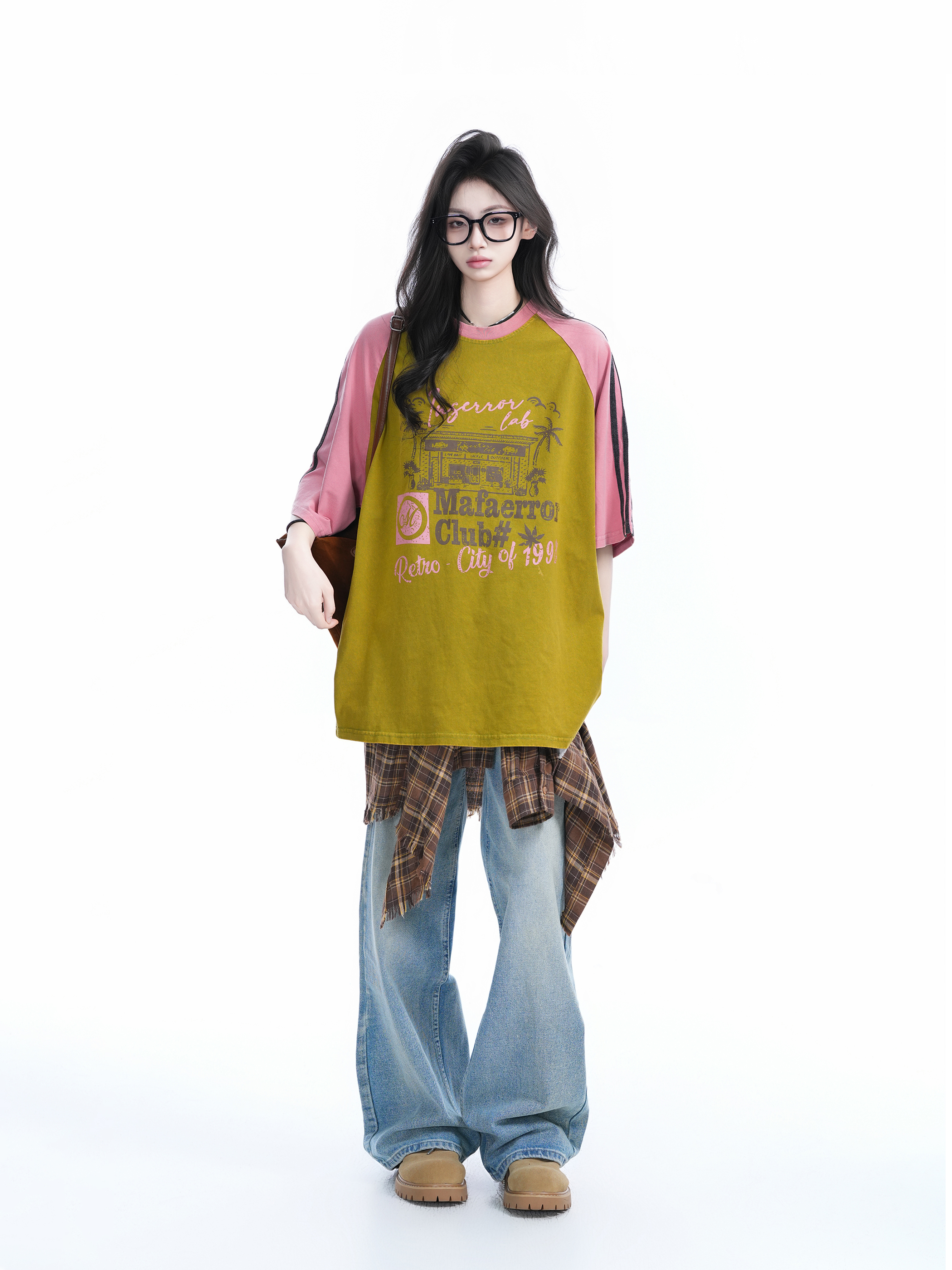 Vintage Color-Blocked Raglan Short Sleeve T-Shirt for Women - Distressed Loose Casual Style, Trendy Half-Sleeve Top