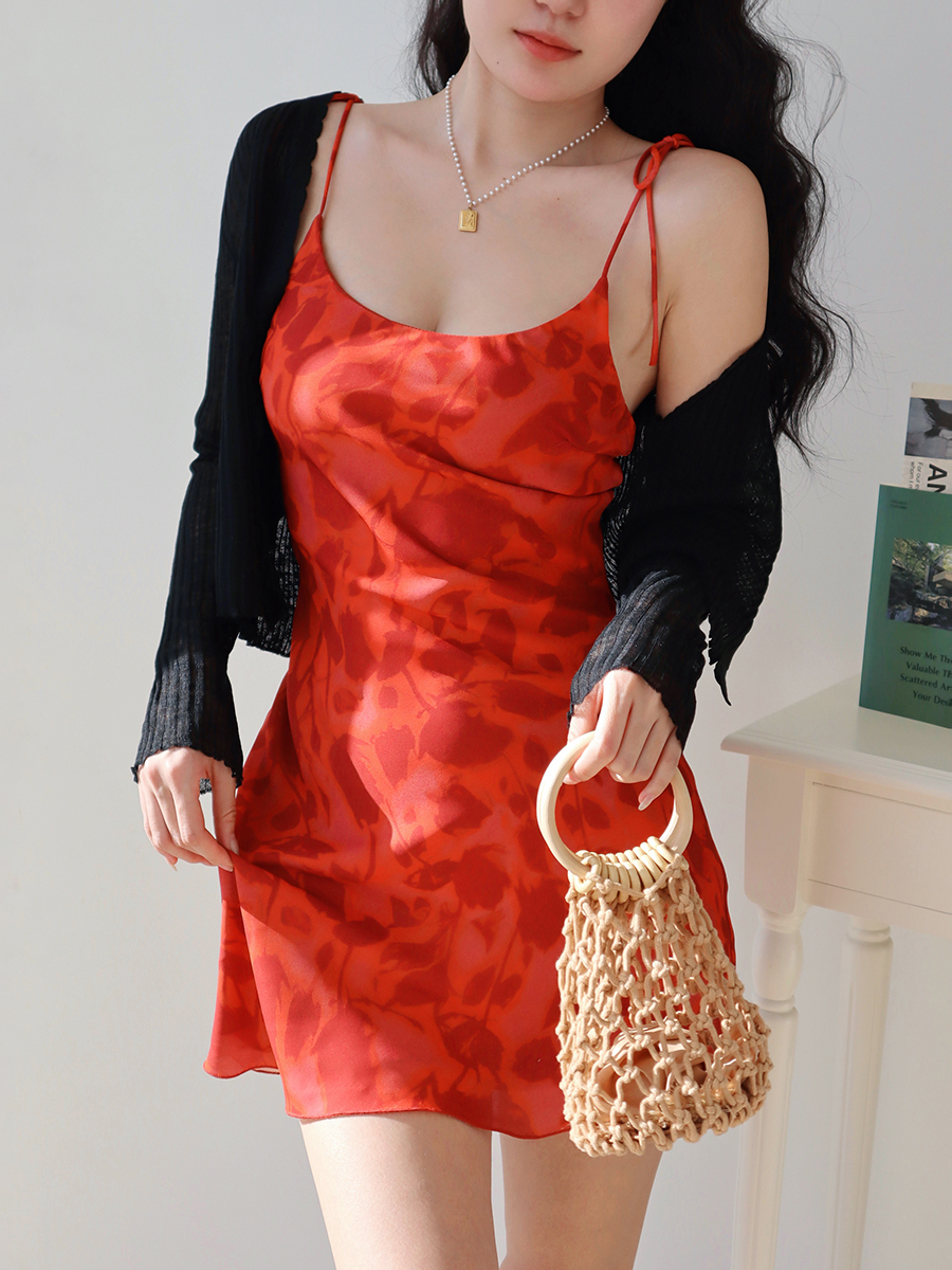 Vintage French Red Floral V-Neck Slim Fit Cami Short Dress - Women's A-Line Vacation Style for Summer 90s and Y2K Fashion