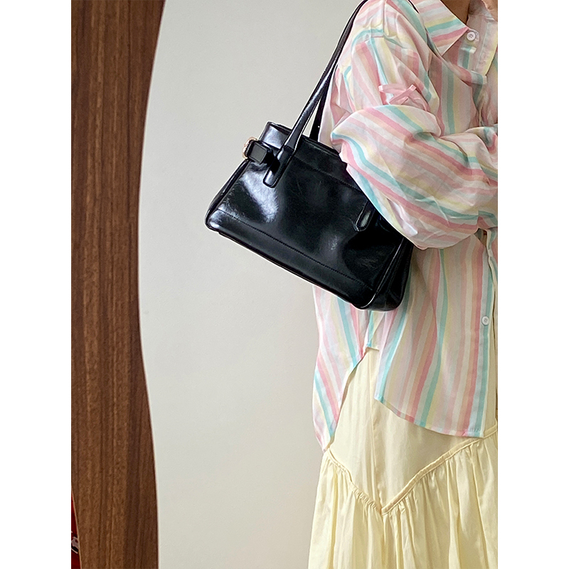 Vintage Korean Style Women's Tote Handbag - Large Capacity Commuter Shoulder Bag for Everyday & Motorcycle Use