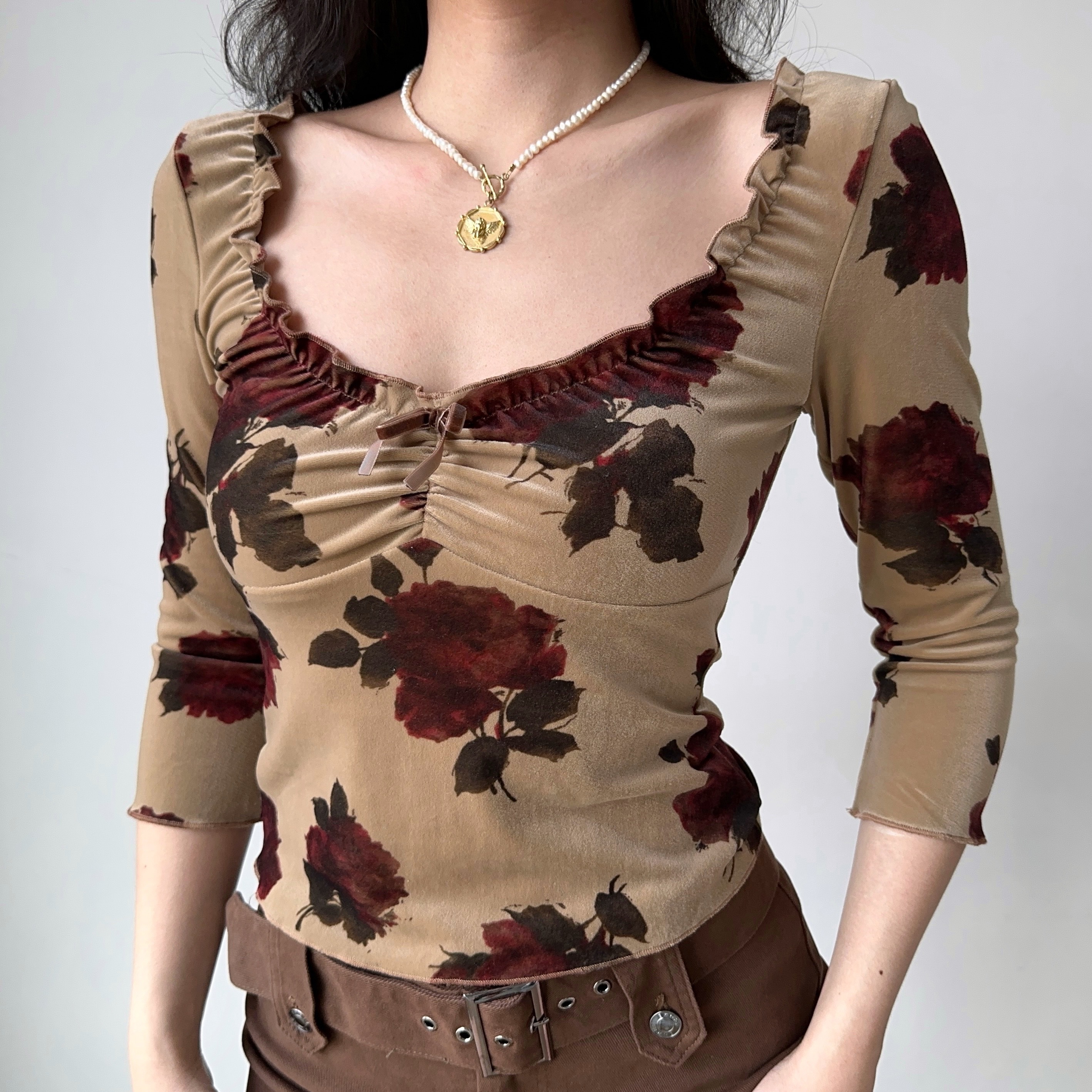 Vintage Print Velvet Ruffled T-shirt for Women - Sexy Low-Cut, Three-Quarter Sleeve, Autumn Winter Fashion Top