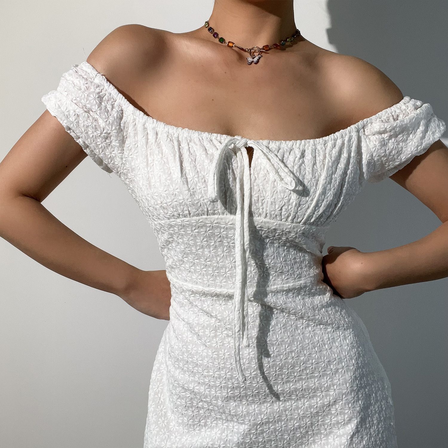 Vintage Sweet Square Neck Tie Waist Embroidered White Dress for Girls - Cute Zhao Lusi Inspired Style, Perfect for Y2K Fashion