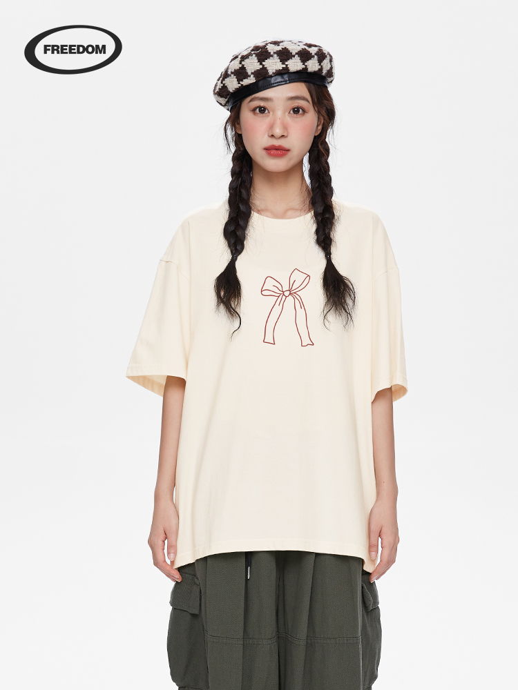 Women's Black Graffiti Hello Kitty T-Shirt - Short Sleeve, Bow Detail, Pure Cotton, American Style, Summer 90s Cool Vibe