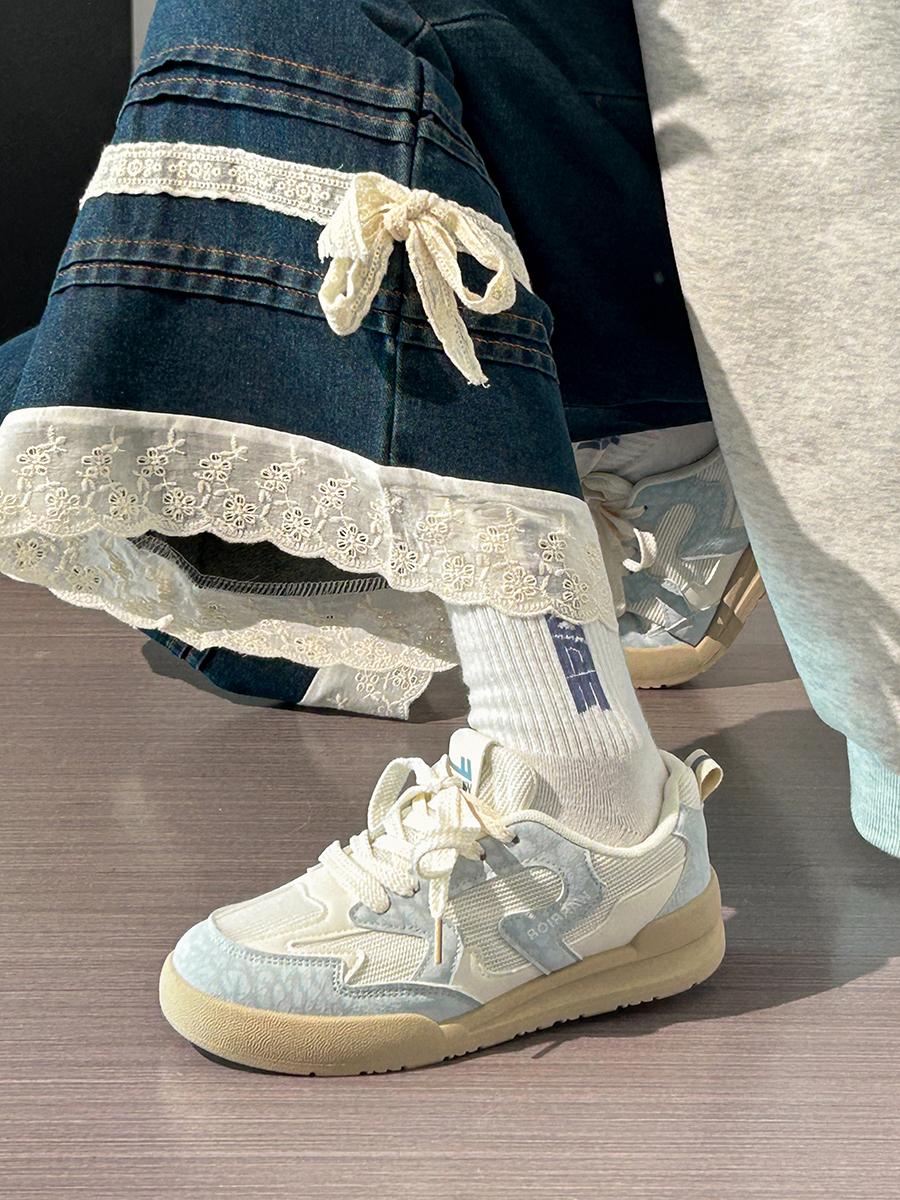 Women's Breathable Mesh Sports Sneakers - Trendy White Canvas Shoes for Summer 2025, Versatile and Stylish for Everyday Wear