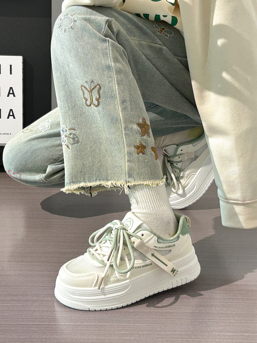 Women's Breathable White Platform Sneakers - Thick-Soled Summer Shoes for Skirts, Height-Increasing, Versatile Big-Toe Design