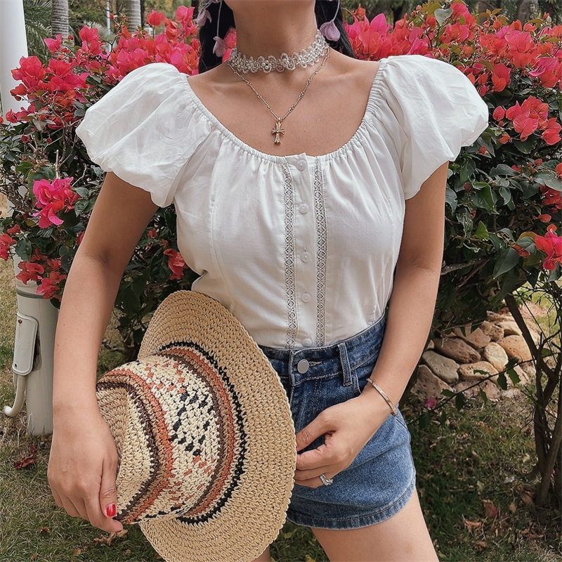 Women's Elegant Lantern Sleeve Embroidered Lace Short-Sleeve Shirt for Spring & Summer - Chic Vacation Top