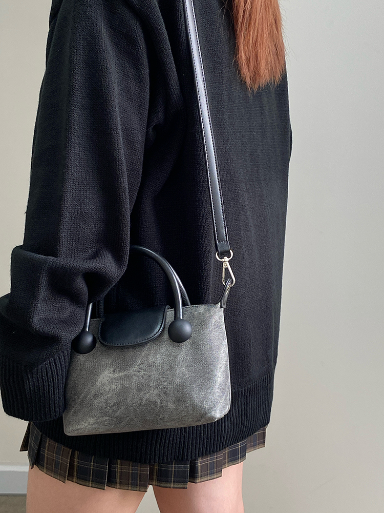 Women's High-End Fashion Shoulder Crossbody Handbag - Versatile Small Square Bag for 2025 Trendy Style