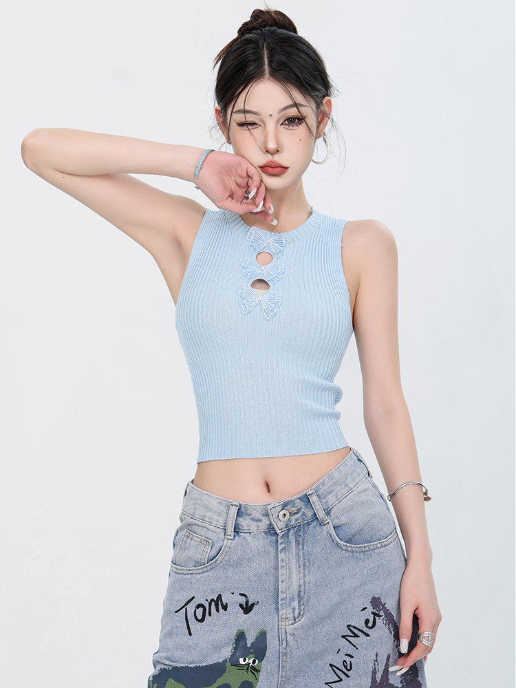 Women's Hollow Out Floral Decor Slim Tank Top - Angel's Healing Inspired Design, Perfect for Summer and 90s Style Fashion