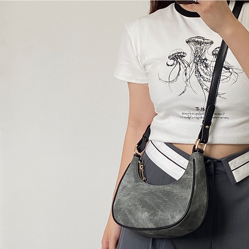 Women's Retro Crescent Bag - Spring Summer Underarm Crossbody Handbag for Stylish 2025 Niche Fashion