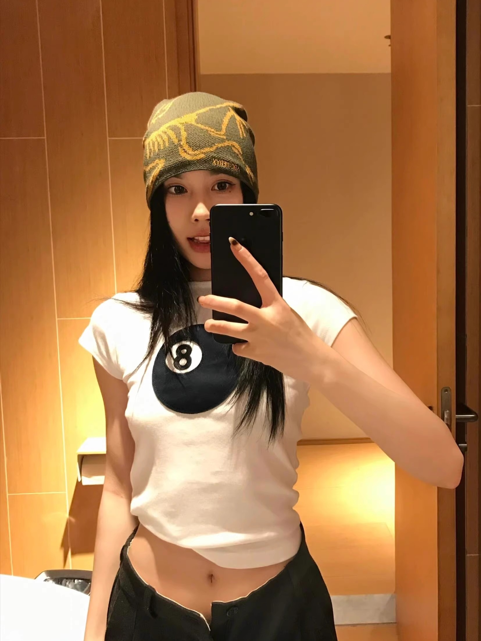 Women's Slim Fit Black 8 Print Short Sleeve T-Shirt - Korean Style Round Neck Pure Cotton Top for Instagram Fashion