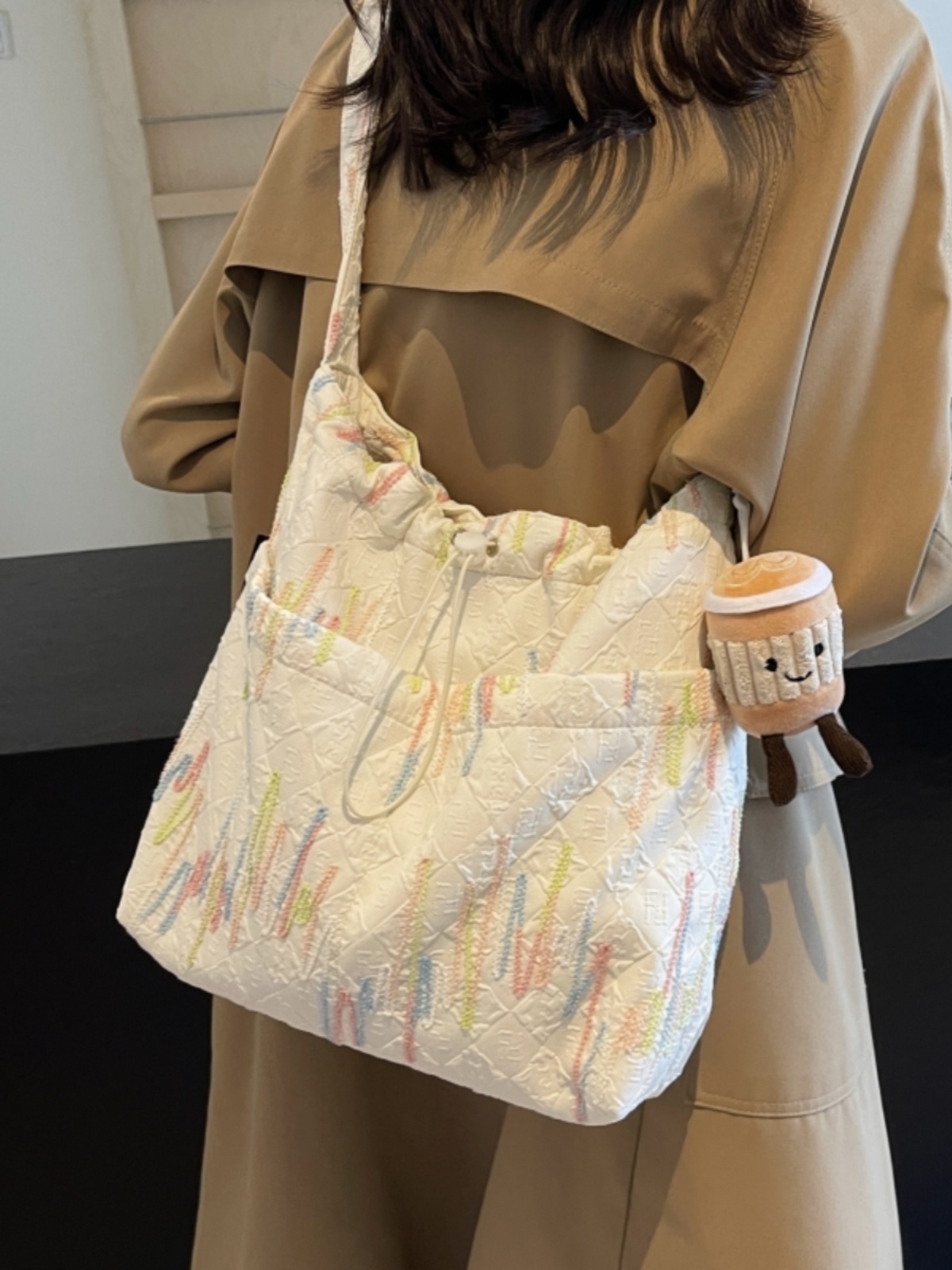 Women's Summer Canvas Tote Bag, Versatile Commuter Crossbody with Large Capacity, Casual Style for Students and Everyday Use