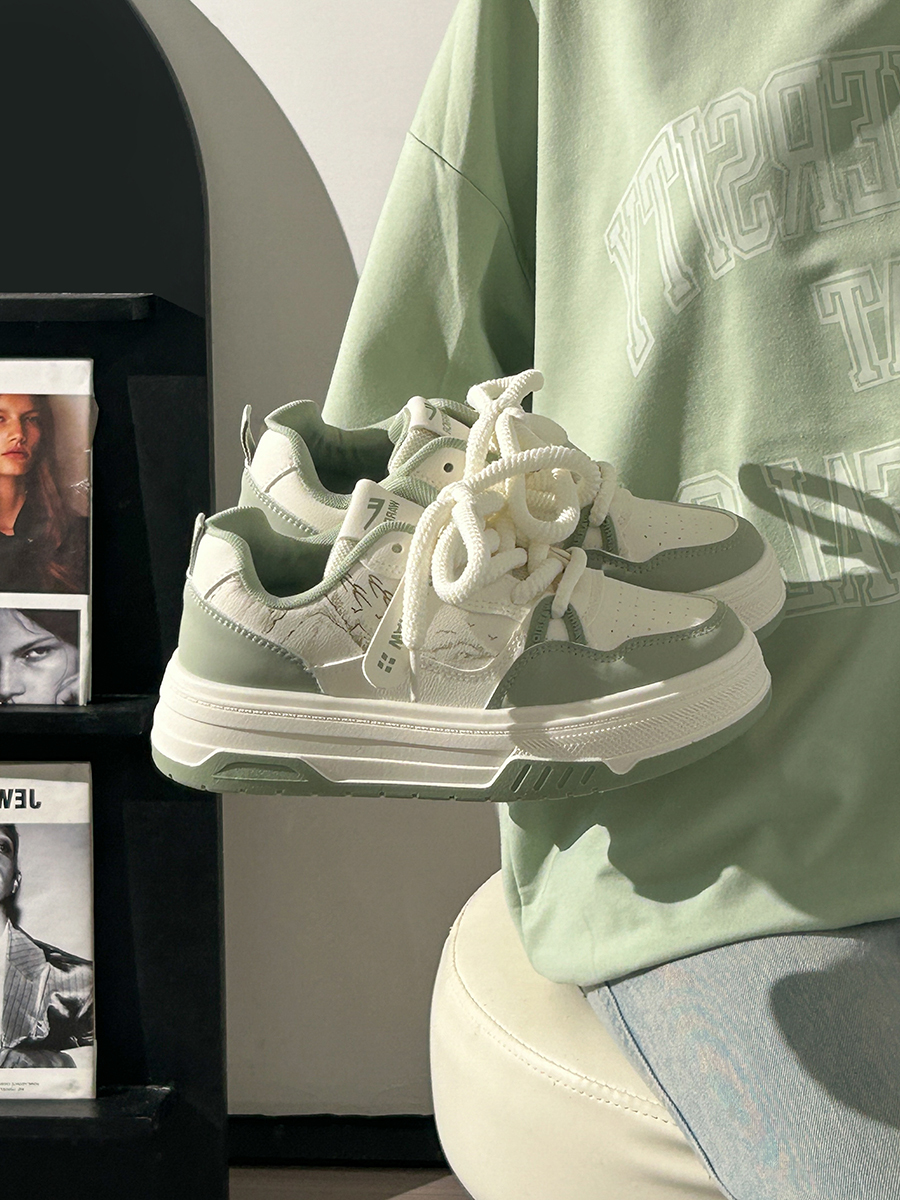Women's Thick-Soled Big Head Shoes - Breathable White Board Shoes for Summer 2025 - Trendy Casual Footwear